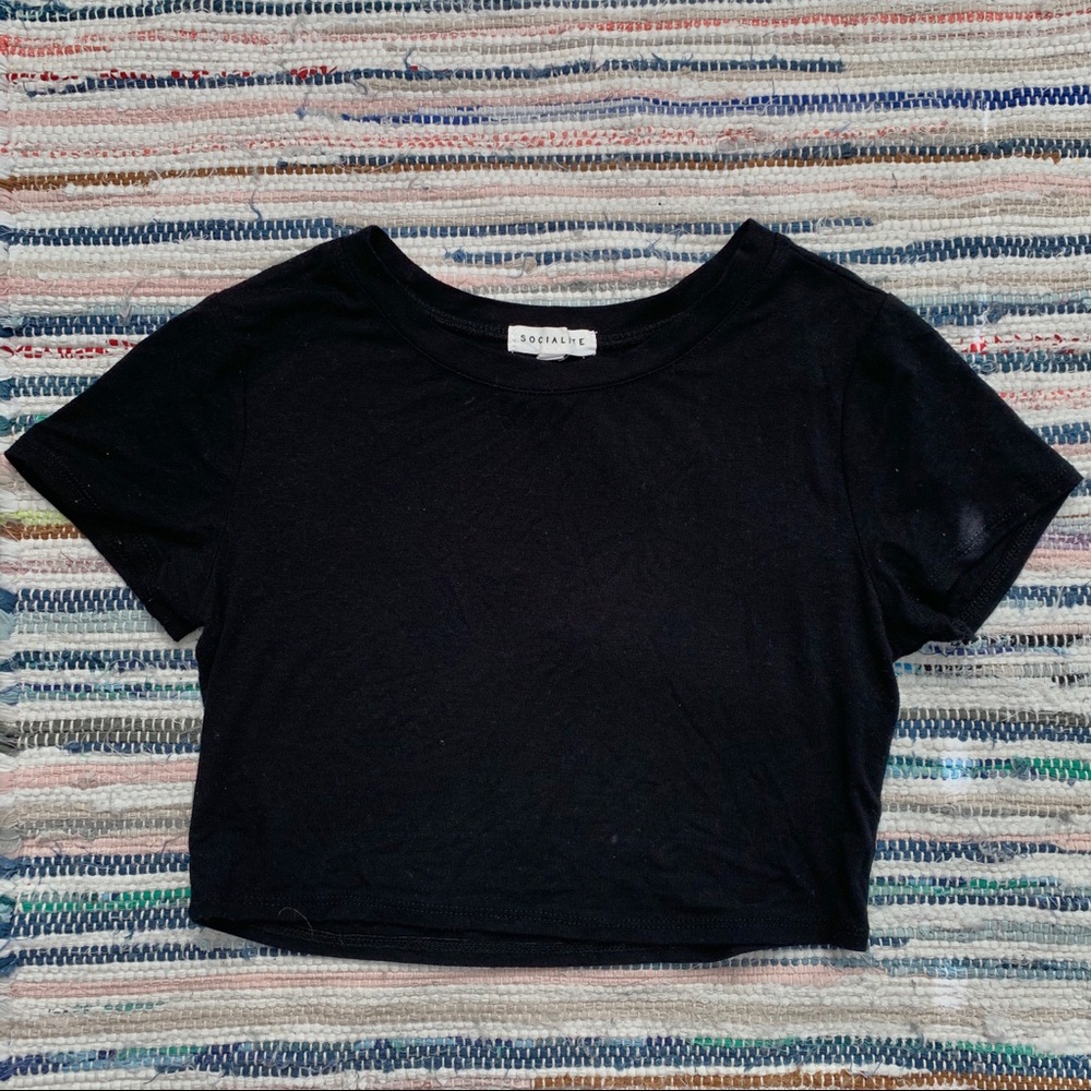 SOCIALITE Black Cropped T-Shirt (Crop Top)